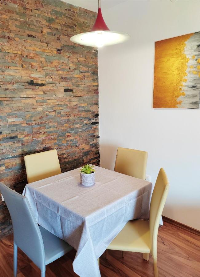 Soncni Apartma Apartment Ankaran Bagian luar foto